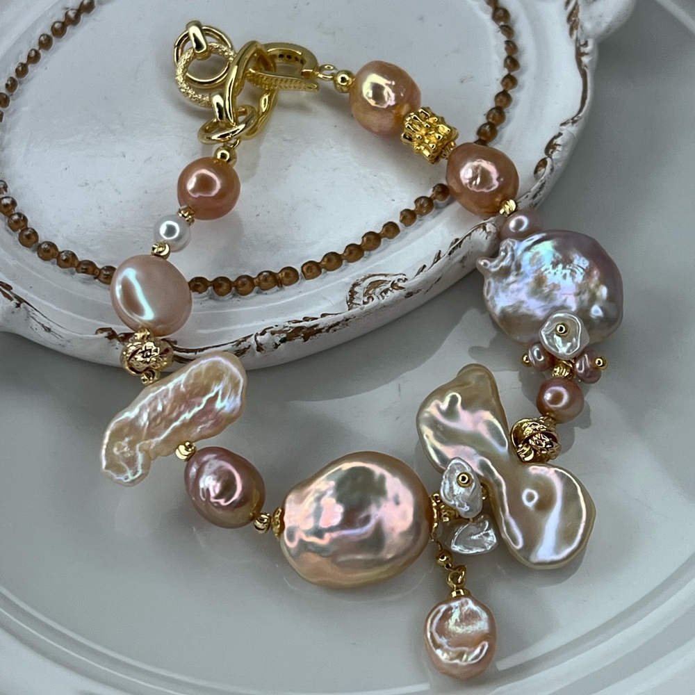 Handmade Freshwater Metallic Keshi Coin Edison Pearl Golden Champagne Bracelet - Picture 3 of 3